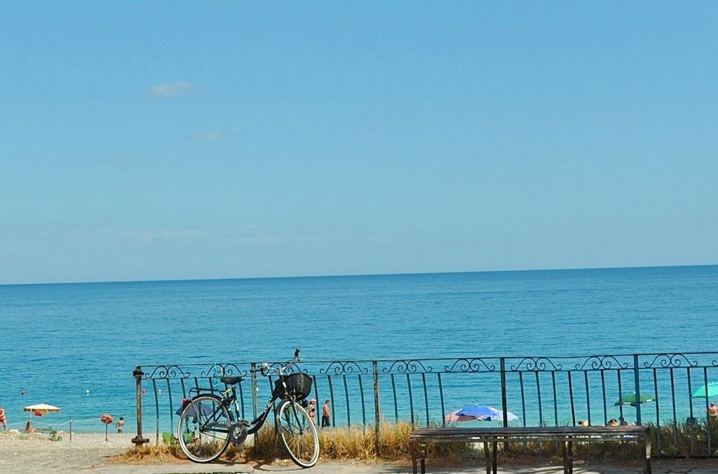 Seafront Apartments Garden House Taormina Exterior photo